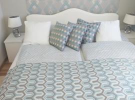 Elizabeth Apartman 2, hotel con campo de golf en H&eacute;v&iacute;z