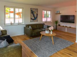 Haus Theresa, hotel a Born