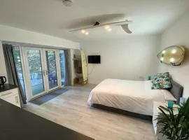 Beachfront Escape Surf-Style Studio