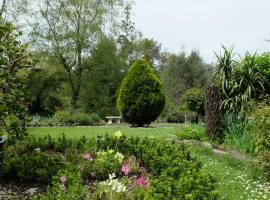 Braeside Bliss, hotel v destinaci Sherbrooke