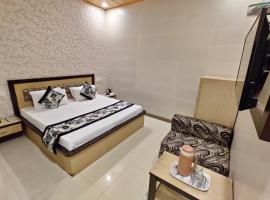 Vrinda Apartments, hotel con parking en Amritsar