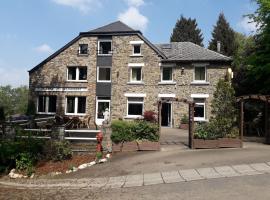 Les 5 Ourthe, hotel v destinaci Nadrin