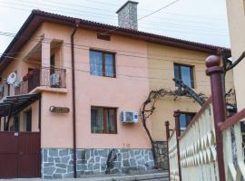 Фън Шуй Къща за гости 88, будинок для відпустки у місті Добриниште