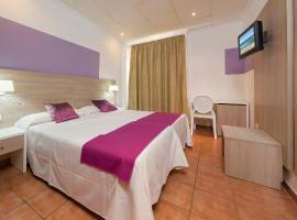 Hostal Adelino, hotel near Privilege Ibiza, San Antonio