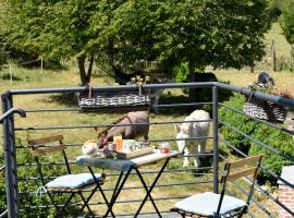 Le Fenil Aux Ânes, hotel med parkering i Walcourt