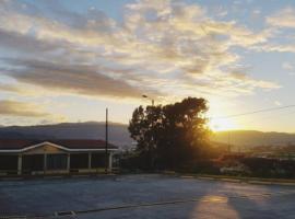 Hotel Las Brumas, hotel v destinaci Cartago