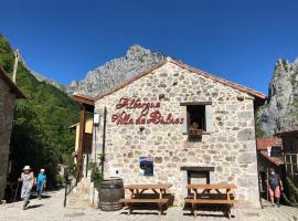 Albergue Villa de Bulnes: Bulnes'te bir ucuz otel