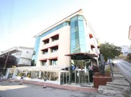 Grand Nora Hotel