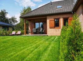 Landhaus am See von Robertville, cabin in Waimes