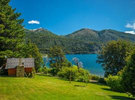 Cabañas Villa Labrador con costa de lago, smáhýsi í San Carlos de Bariloche