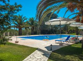 Helena Inn, hotel in zona Aeroporto di Cefalonia - EFL, 