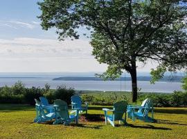 Les Chalets sur le Cap, hotell nära Canyon Sainte-Anne, Saint-Joachim