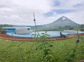 Serenity House Panoramic Views And Swimming Pool,