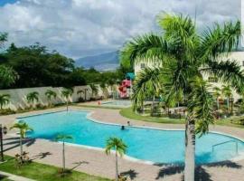Cerro Altos jardin 809-488-8618, hôtel à Santiago de los Caballeros