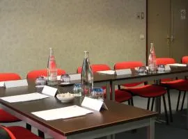 Holiday Inn Paris Montmartre by IHG