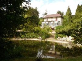 La Pluie de Roses, hotel v destinaci Giverny