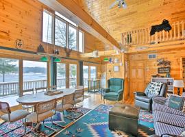 Peaceful Long Lake Cottage with Deck, Dock and Kayaks!, hotel with parking in Branch Township