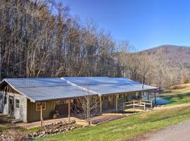 Pet-Friendly Blue Ridge, Cherokee Forest Retreat!, hotel en Greeneville