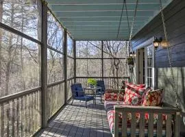 Cozy and Quiet Studio with Porch, Near Scenic Railway!