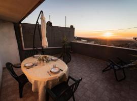 쿠글리에리에 위치한 주차 가능한 호텔 Su 'e Torigheddu - Casa con terrazza panoramica