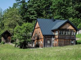 Das Haus am Grundlsee, παραλιακή κατοικία σε Grundlsee