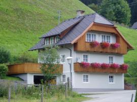 Ferienhaus Leeb – hotel w mieście Patergassen