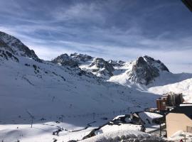 Duplex 8 couchages, au pied des pistes de la Mongie, hotel in La Mongie