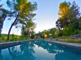 Maison Catalina, hotel bajet di Gignac