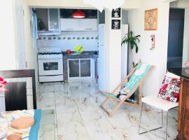 En el corazón de la romana con a/c, wifi, luz y gas incluido., apartament din La Romana