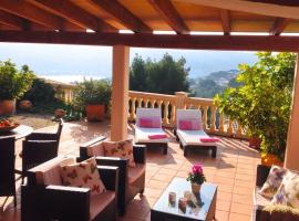 Apartamento gran terraza privada y vistas al mar, hotel with parking in Port de Soller