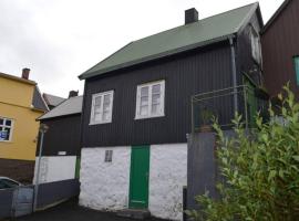 Cosy house in the heart of Tórshavn (Á Reyni), cottage in Tórshavn