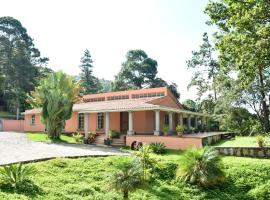 Uyuca Vista Family Villa, hytte i Tegucigalpa