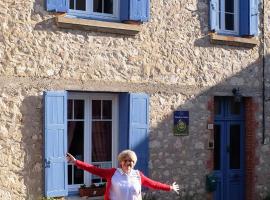 Les Heures Claires, hotel v mestu Cahuzac-sur-Vère