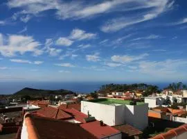 La Palma Hostel by Pension Central