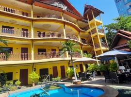 Phratamnak Inn - 100 meter from Beach, hotelli Pattaya Southilla