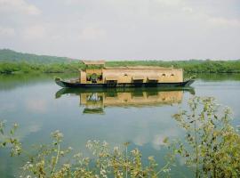 Laid Back Waters, отель в Вагаторе