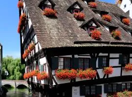 Hotel Schiefes Haus