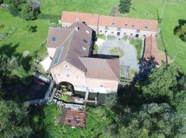 Les gîtes du Moulin castral, hotel v destinaci Geer
