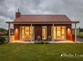 Night Sky Cottages - Kea Cottage - LUXURY, self-catering accommodation in Twizel