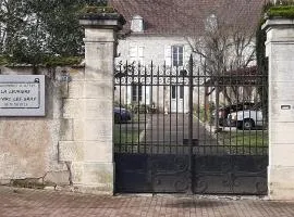 La Levriere d'Arc les Gray Chambre D'hotes