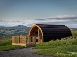 Lawers Luxury Glamping Pet Friendly Pod at Pitilie Pods, hotel in Aberfeldy