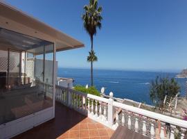 Sunset Balcony with Ocean Views, hotel in Mogán