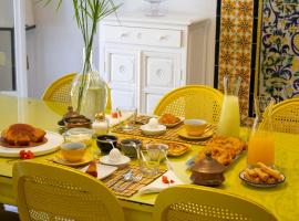 Dar Marsa Cubes, bed and breakfast en La Marsa