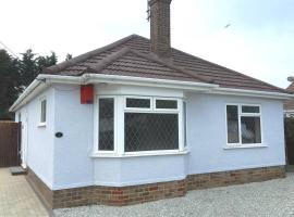 BROOK COTTAGE, hotel with parking in Whitstable