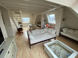 Appartement Vue Mer - Cabourg - Normandie，卡布爾的家庭式飯店