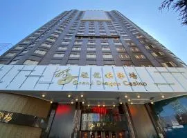 Grand Dragon Hotel