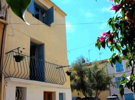 Fabulous 1 bed Cottage with lagoon views, hotell i Mèze