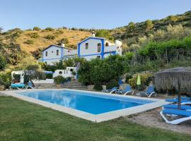 El Rincon de Carmen, hotel with hot tubs in Rute