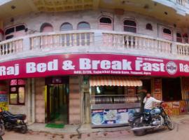 Hotel Raj, bed & breakfast i Agra