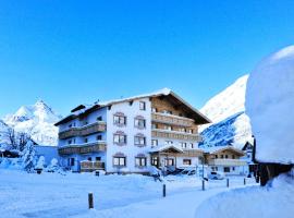 Hotel Galtürerhof inklusive Silvrettacard Premium, hotel v destinaci Galtür